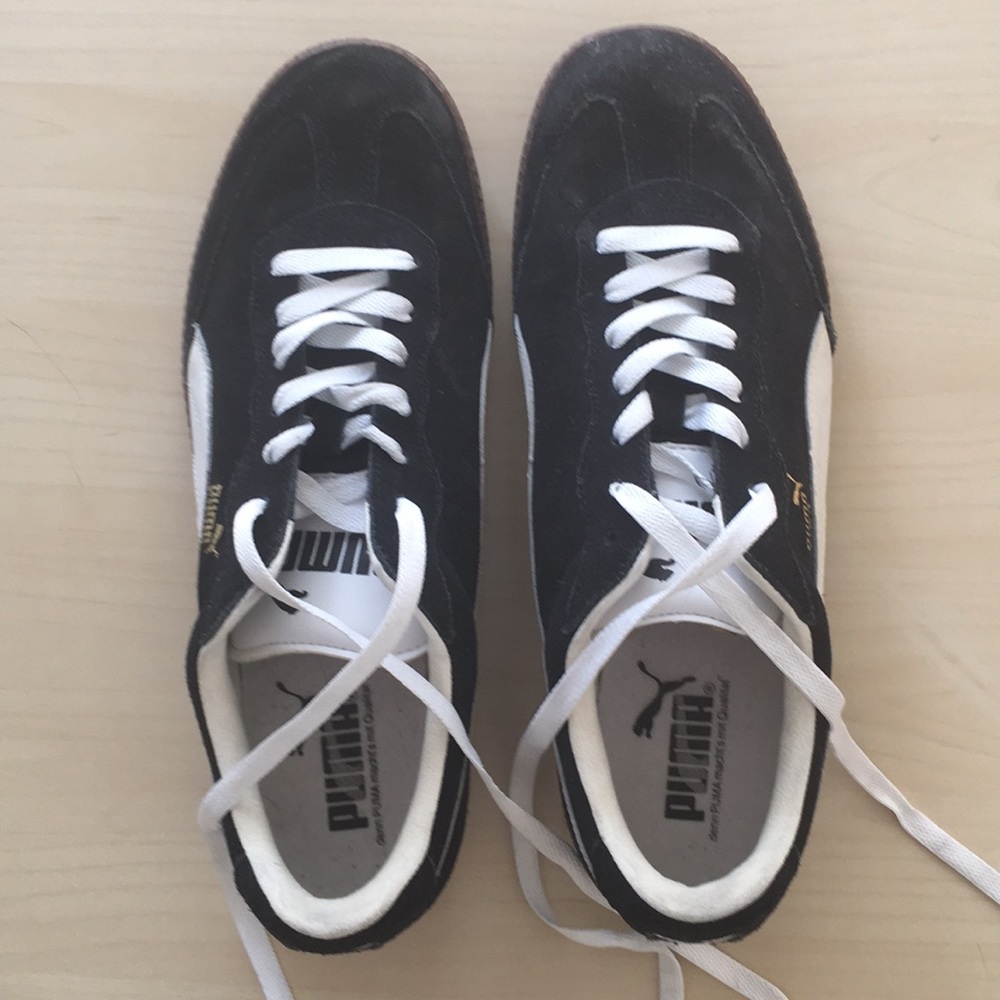 Men’s Puma Liga Sneaker. Size 9.5 Black Suede